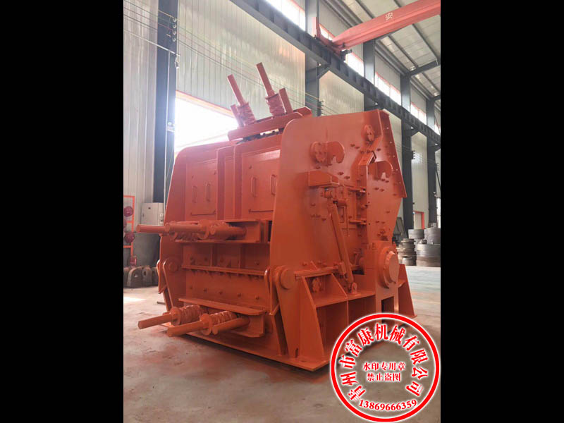 石頭破碎機(jī)如何正常操作？青州破碎機(jī)廠家告訴您有哪些注意事項(xiàng)